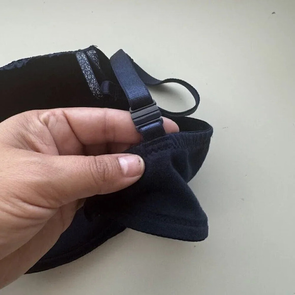 Victoria's Secret Navy Blue Lace Underwire Convertible Straps Demi Bra Size 36D - Picture 8 of 13